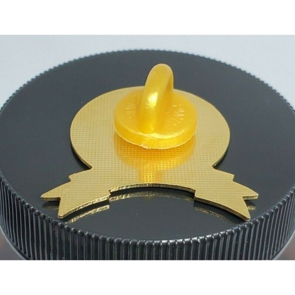 New Zealand Green Yellow Mountain Scenery Lapel Button Hat Collectible Pin - Picture 2 of 12